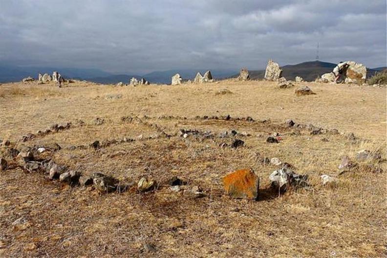 Armenian Stonehenge: Incredible History of the 7,500-Year-Old Observatory of Zorats Karer Interior-of-zorats-karer
