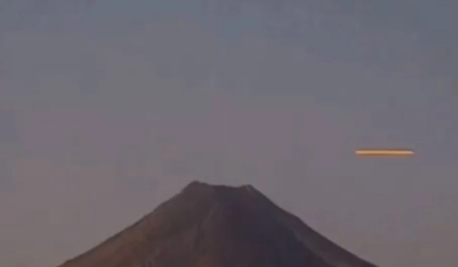 UFO News ~ Another Alleged UFO Entering the Popocatepetl Crater plus MORE Volcano-ufo_orig